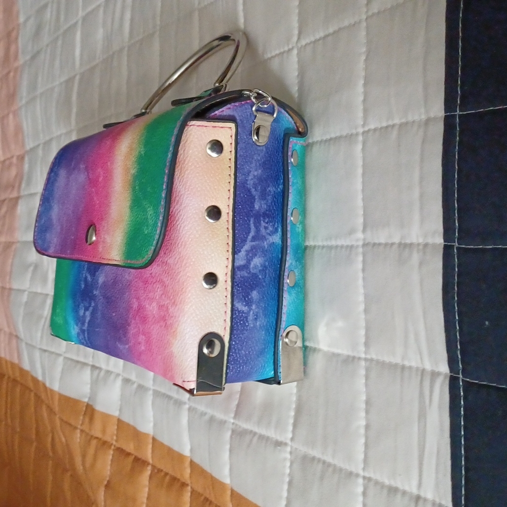 Rainbow Purse - Picture 3 of 6